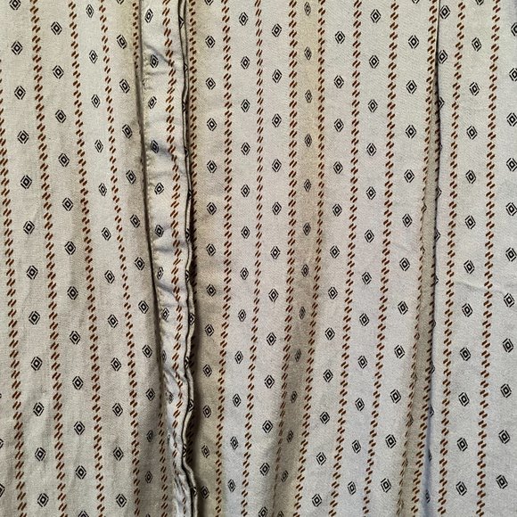 🛍️ 2 for $10 DR2 Cold Shoulder Printed Ruffle Top Sz Large - Picture 4 of 7